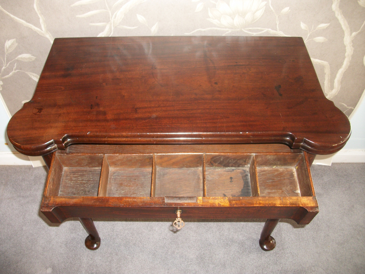 Card Table (14).JPG